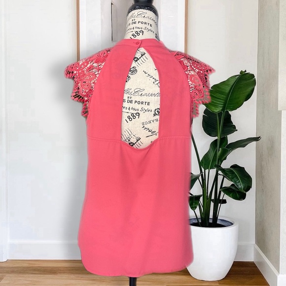 Coral Colored Express Blouse with Lace Cap Sleeves, Cut Out Back, Small, NWOT - Picture 2 of 7